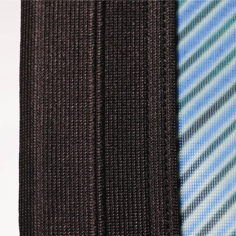 Feather Flag Hem